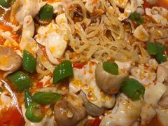 泡椒鱼杂手擀面-老板恋上鱼(恒隆广场店)