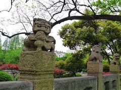 -汇龙潭