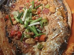 -鸣记脆皮烤鱼·海鲜烤鱼(三八广场店)