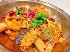 -大食代美食广场(上海中心店)