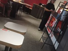 -肯德基(嘉善路地铁站店)
