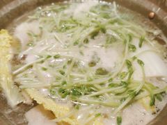 黑猪灼泉水时蔬-吃饭皇帝大(解放西路店)