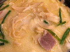 -蜜桃餐厅·伴山(湖滨商业街店)