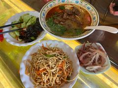 -金杨拉面王小吃面馆·牛三宝面·红烧牛肉粉