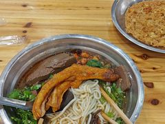 -柳州肥姨妈大骨螺蛳粉(曹路店)