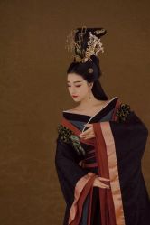 -盘子女人坊古装写真摄影(厦门总店)