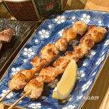 想要尝试正宗日本料理吗？南海大道有一家超级受欢迎的炭火烧居酒