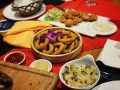 洋葱圈-申德勒加油站餐厅(三里屯北小街店)