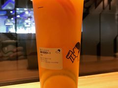 满杯橙橙-喜茶(上海正大广场店)