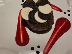 牛里脊肉配甜菜根-AZUL by FUEL蓝色·法式酒馆(琶醍店)