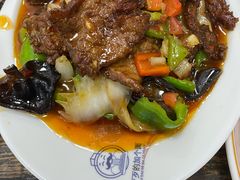 -歹歹的加个面过油肉拌面