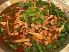 -兔行天下-鸿鹤鲜锅兔(中海国际店)