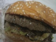 -The Habit Burger Grill 哈比特汉堡(爱琴海店)