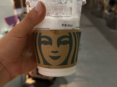 -星巴克(上海虹桥站2A检票口)