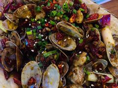 -临界音乐酒馆·小龙虾·江湖菜(华熙LIVE·鱼洞店)