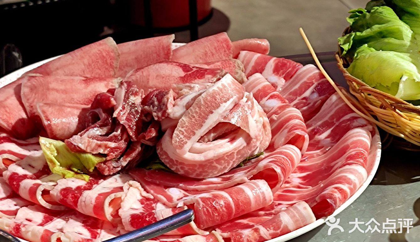 杭州探店｜天街下的周末平价烤肉 吃撑还想吃