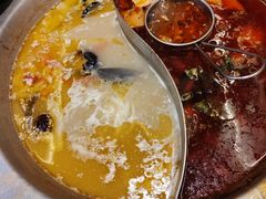 -沸炉重庆老火锅(军事博物馆店)