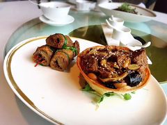 烤麸素鸭-金轩中餐厅 Jin Xuan(浦东丽思卡尔顿酒店)