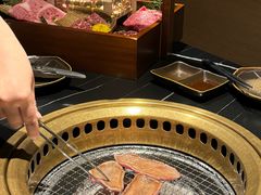 -山川小町·极番烧肉(新地假日广场店)
