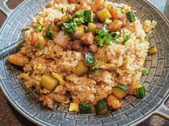 -曼听小寨海鲜烧烤·大连辣炒大王(盖州街店)