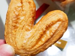 蝴蝶酥-莉莲蛋挞(大华悦沢书店)