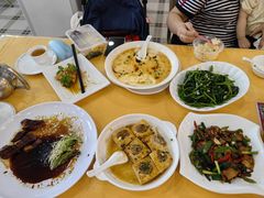 -鹏城人家海鲜酒家·23年老字号(较场尾店)