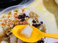 门口的冰汤圆-渝味黄姐火锅(黄泥村店)