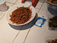 -阿瓦山寨·湘菜现炒·剁椒鱼头王(咸阳总店)