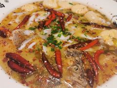 -江渔儿酸菜鱼(港湾1号店)