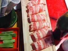 -二荆条·蜀鲜汇城市森林火锅