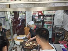 -闫家驴肉火烧(五四店)