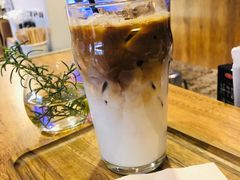 -ZING COFFEE 镜咖啡