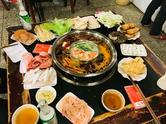 -邓莽子老火锅(中兴路总店)
