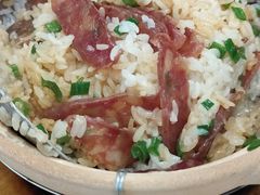 腊肉煲仔饭-周锦记广式餐厅
