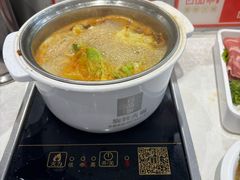 -百品聚旋转火锅(万德庄店)