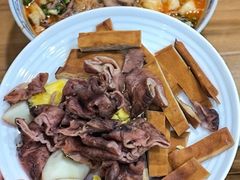 -天发芽·何记葫芦头泡馍·传统小吃(报恩寺街店)