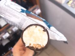 -全家便利店(襄阳南路店)