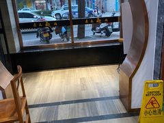 -亮亮面馆(经六路店)