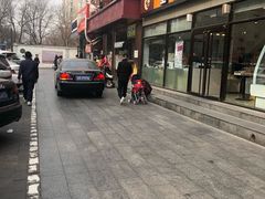 -美廉美超市（增光路店）-停车场