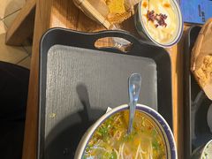 -云阿蛮云南生烫牛肉米线(奉贤路店)