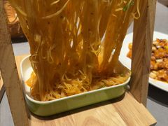 -东口码头·烧鸽子·鱼头泡饼·地方菜(金鹰悦城店)