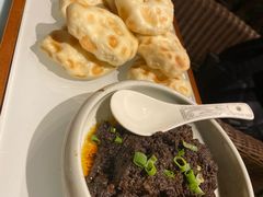 鲅鱼酱配石头饼-聚缘堂·海鲜私房菜(松岭路店)