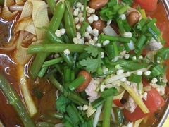 老友粉-红鼻子桂林米粉(金唐新光界店)