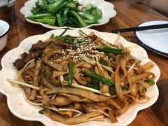 干炒牛河-南记食粥坊·宵夜大排档(莲花总店)