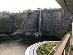 -佘山世茂洲际酒店·停车场