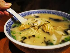 鲍蛤蛏海鲜面-沪西老弄堂面馆(定西路店)