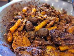 -嘎嘎鸭下巴·爆辣干锅(明教寺店)