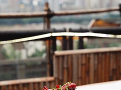 -冰冰龙虾·江湖菜·花园江景餐厅