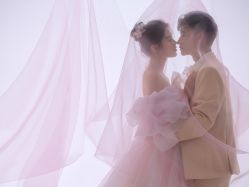点击看大图 -挪娅婚纱摄影皇家会所