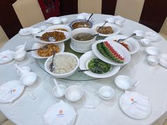-山明水秀大饭店